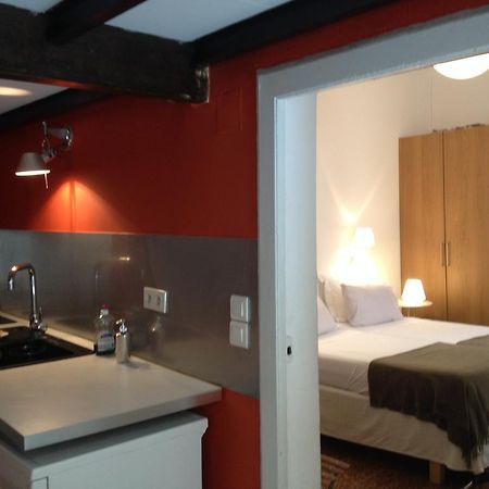 La Suite Du Jeune Homme Montpellier Kamer foto